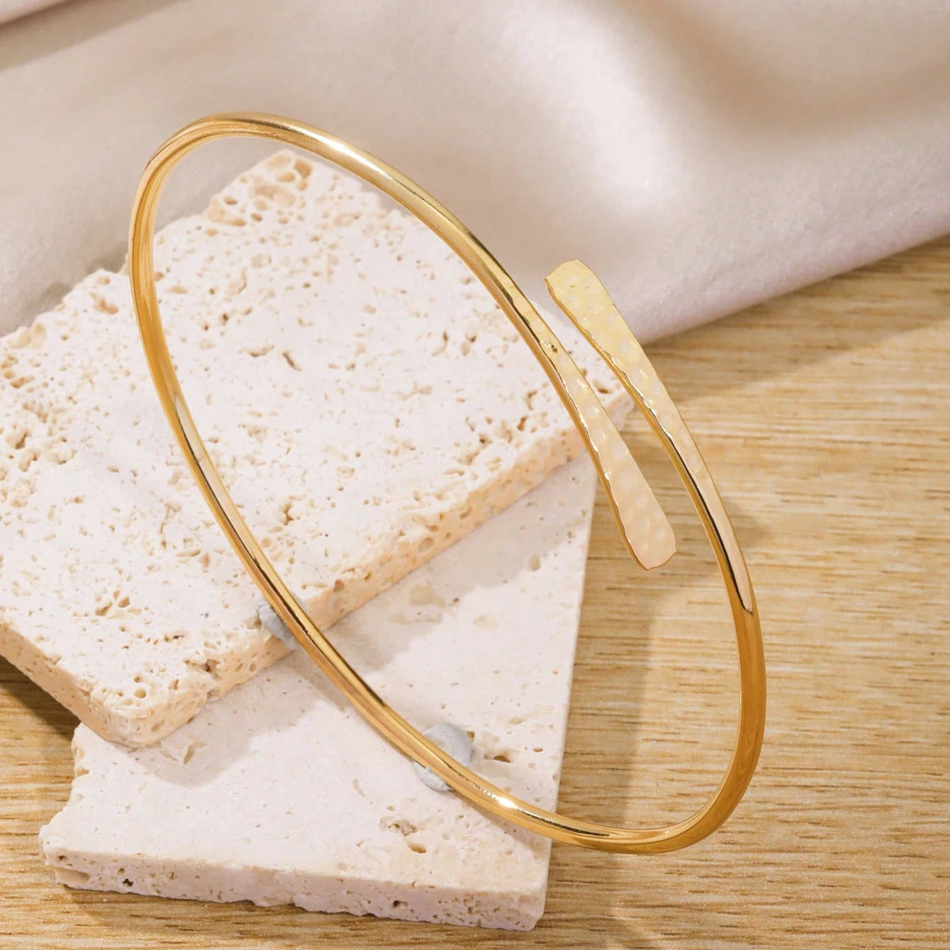 Echo & Air Arm Bracelet