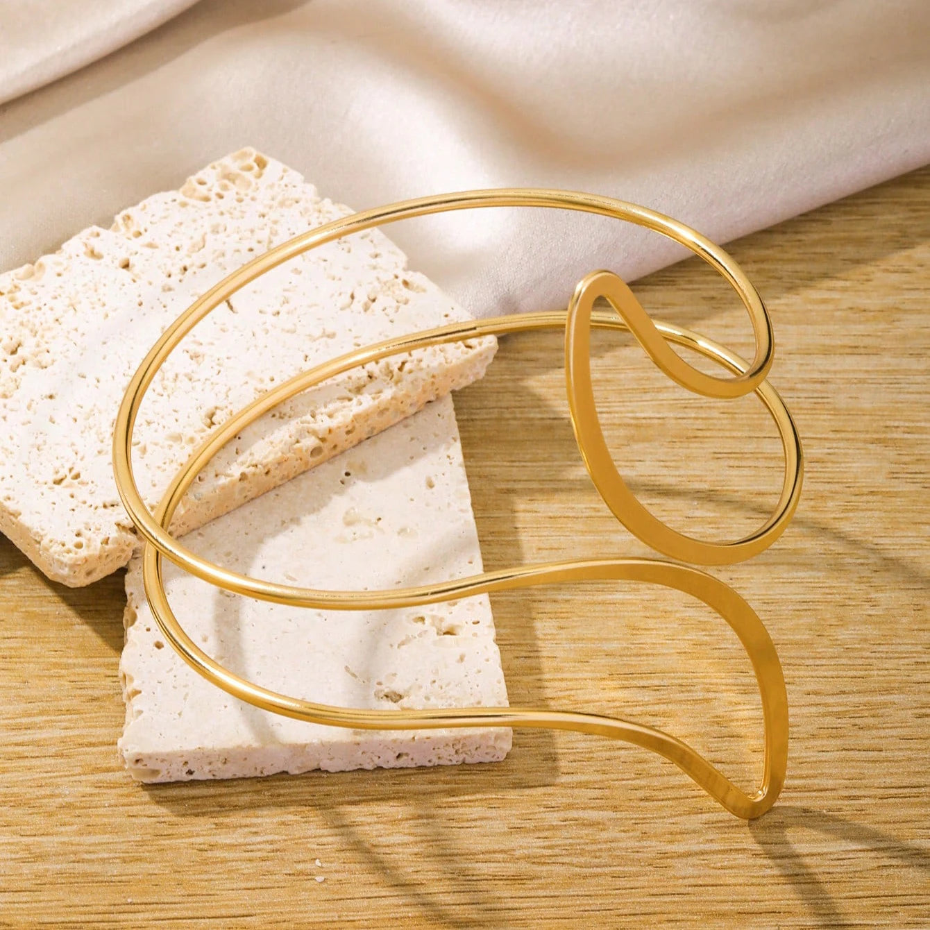 Echo & Air Arm Bracelet